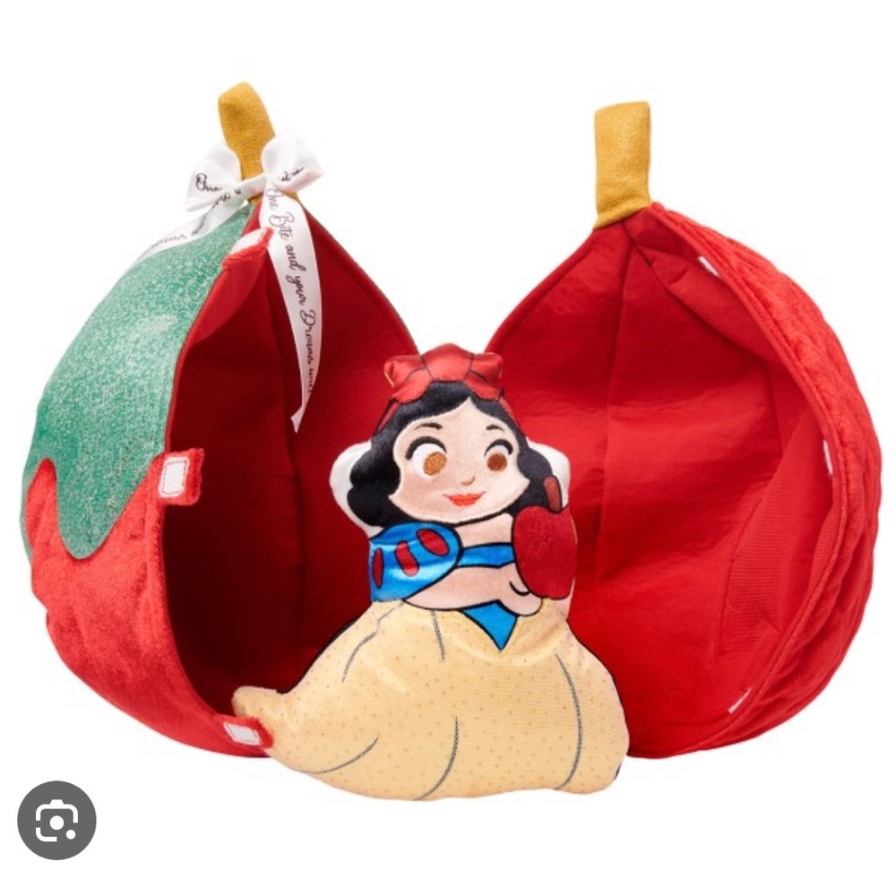 Snow ❄️ Whites plush 85th anniversary apple 🍎 opens to show a 2 sided plush